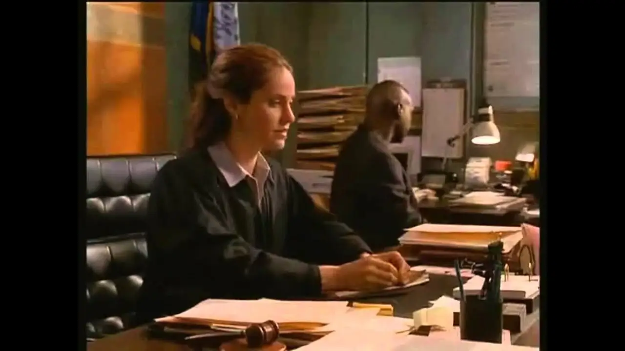 Judging Amy — tráiler