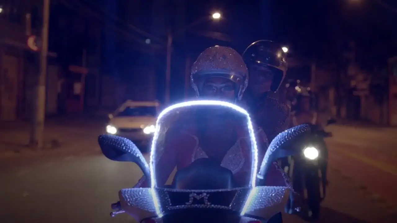 Corpo Elétrico — trailer