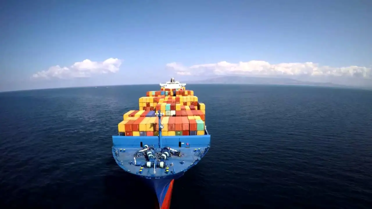 Freightened, el precio real del transporte marítimo — tráiler