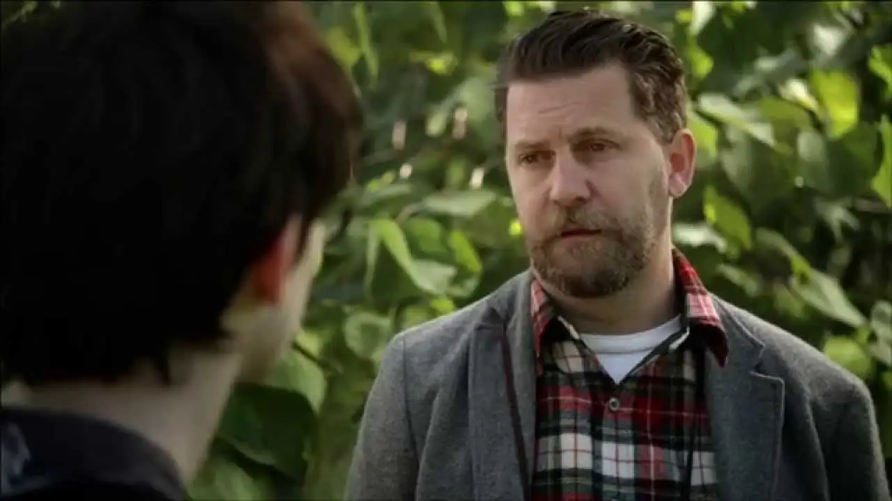How to Be a Man — tráiler