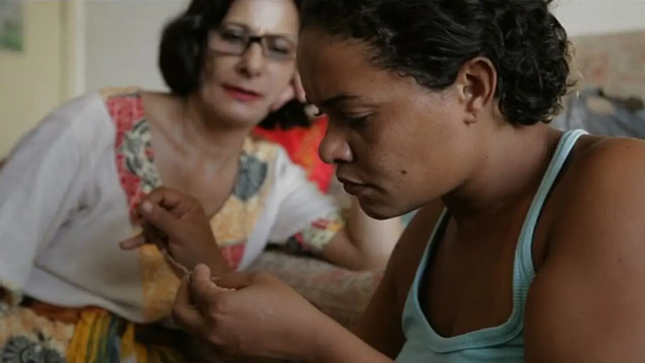 A Loucura Entre Nós — trailer