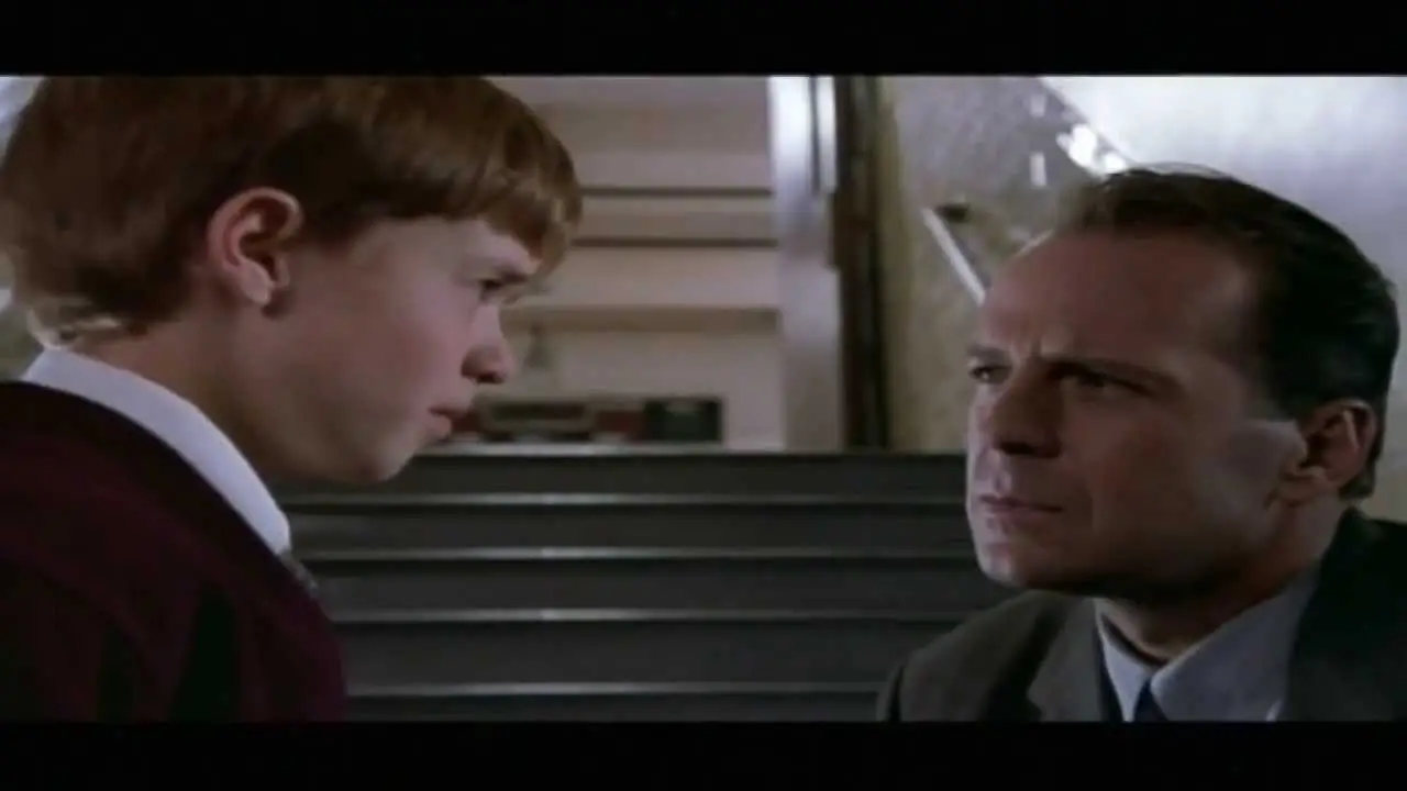 Sixth Sense — tráiler