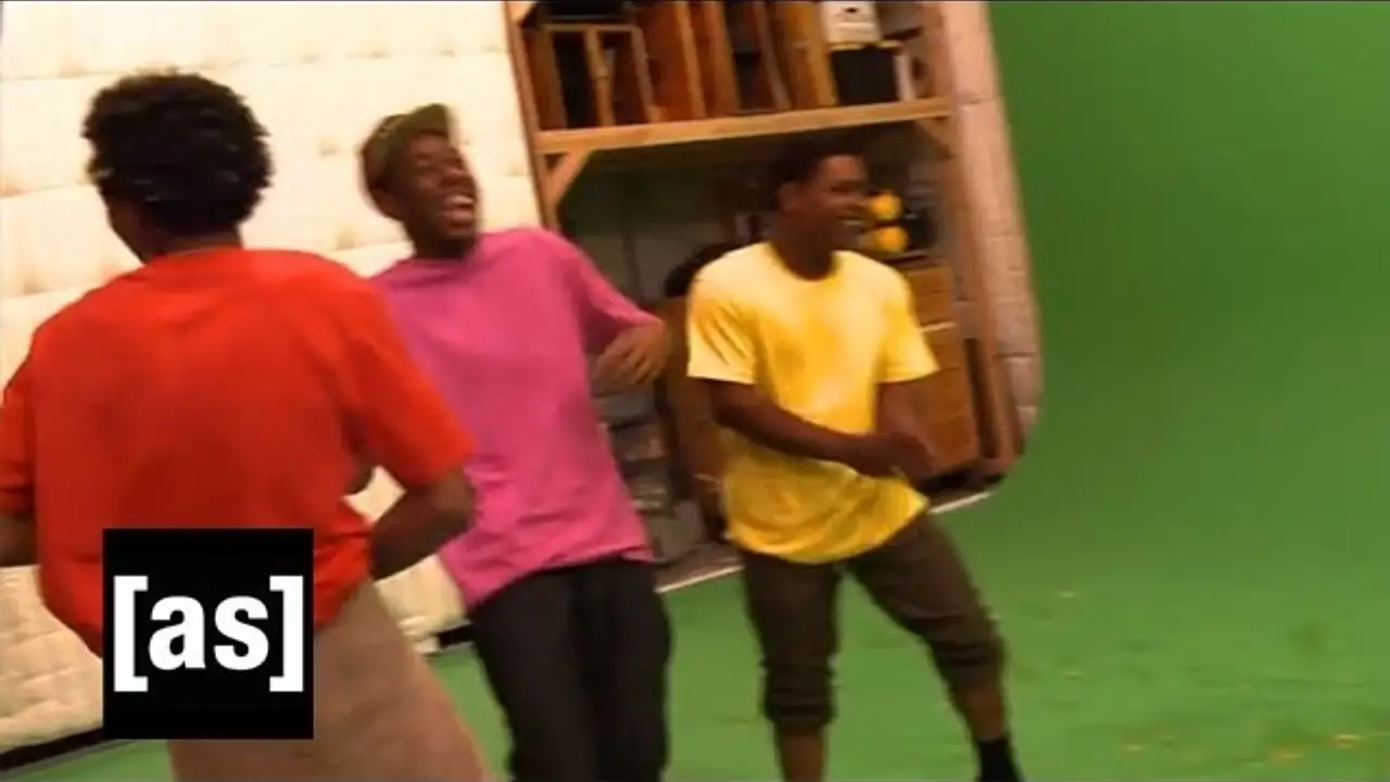 Loiter Squad — tráiler