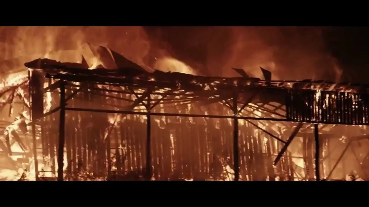 In the Radiant City — tráiler