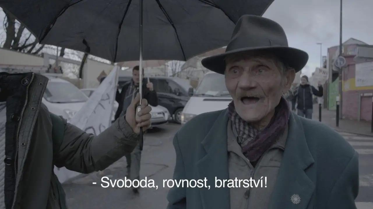 Díra v hlavě — trailer
