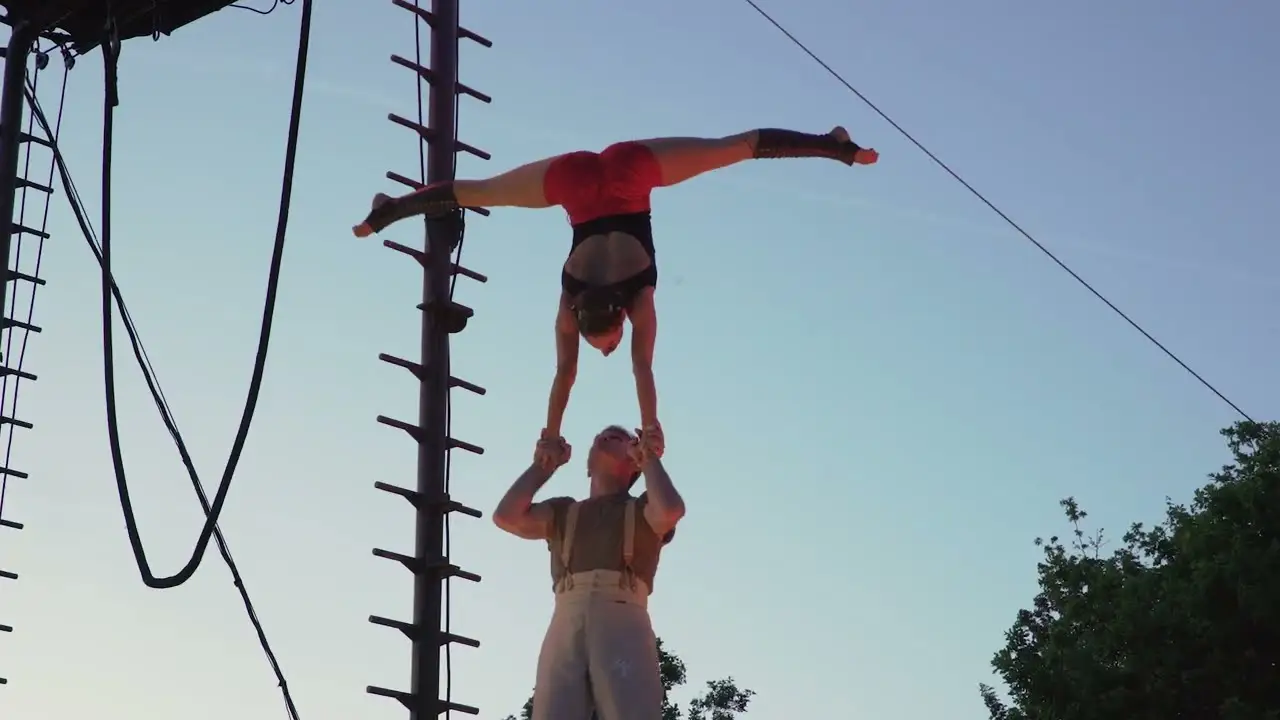 Avis de tempête — trailer