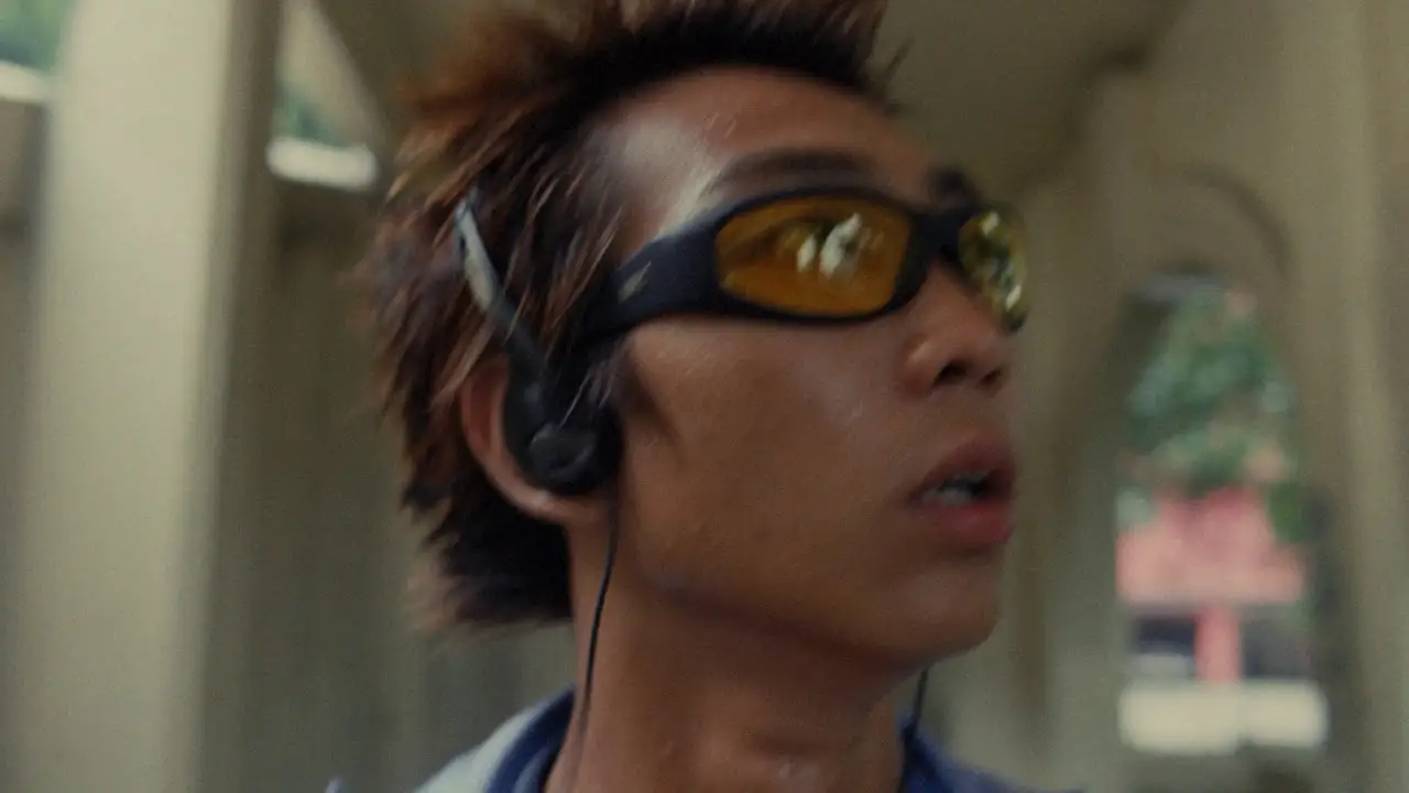Made in Hong Kong — tráiler