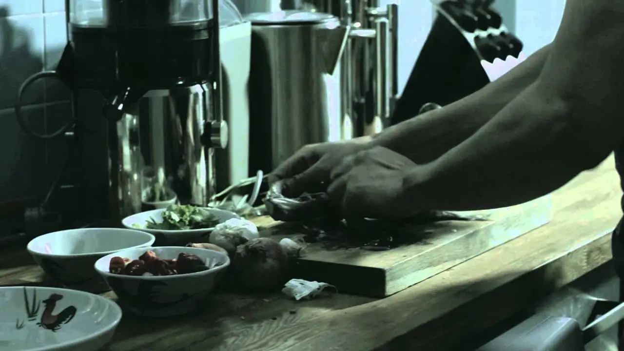 Lang Tong — trailer