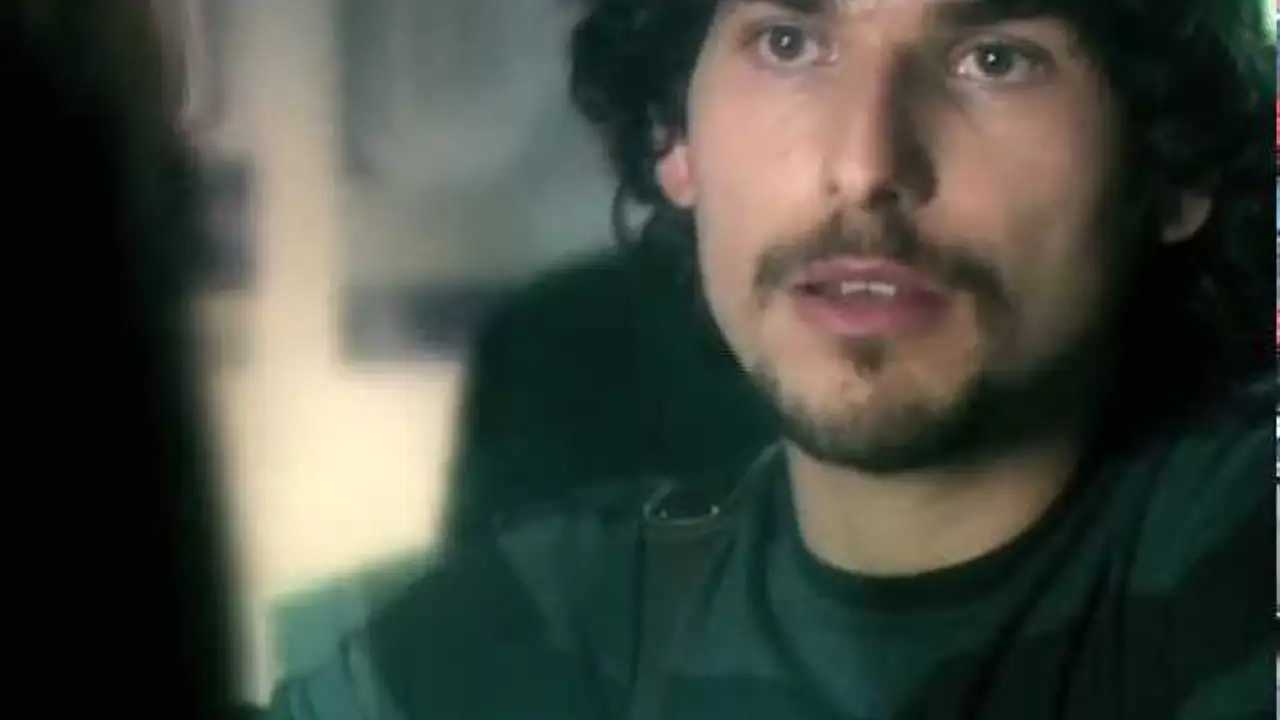 Amor letra por letra — trailer