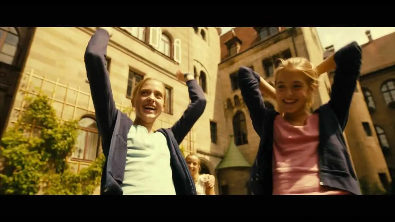 Hanni and Nanni 2 — trailer