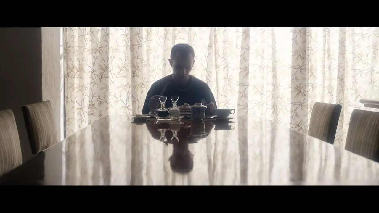 Halley — trailer