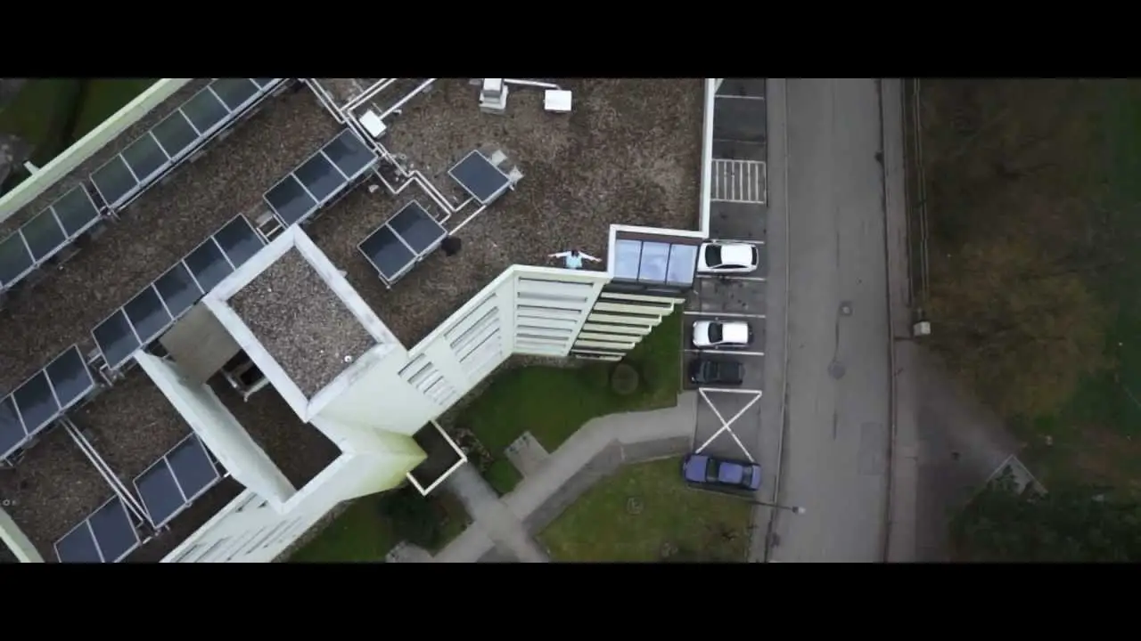 Alles wird gut — trailer