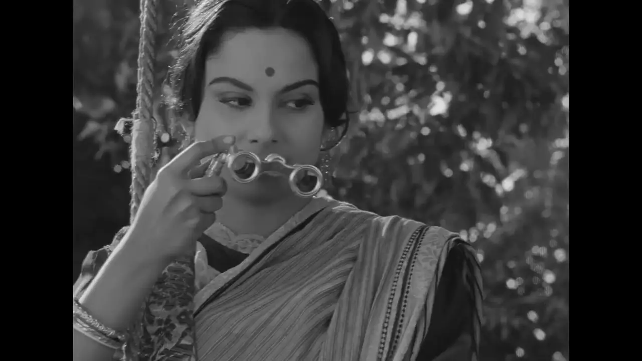 Charulata — trailer