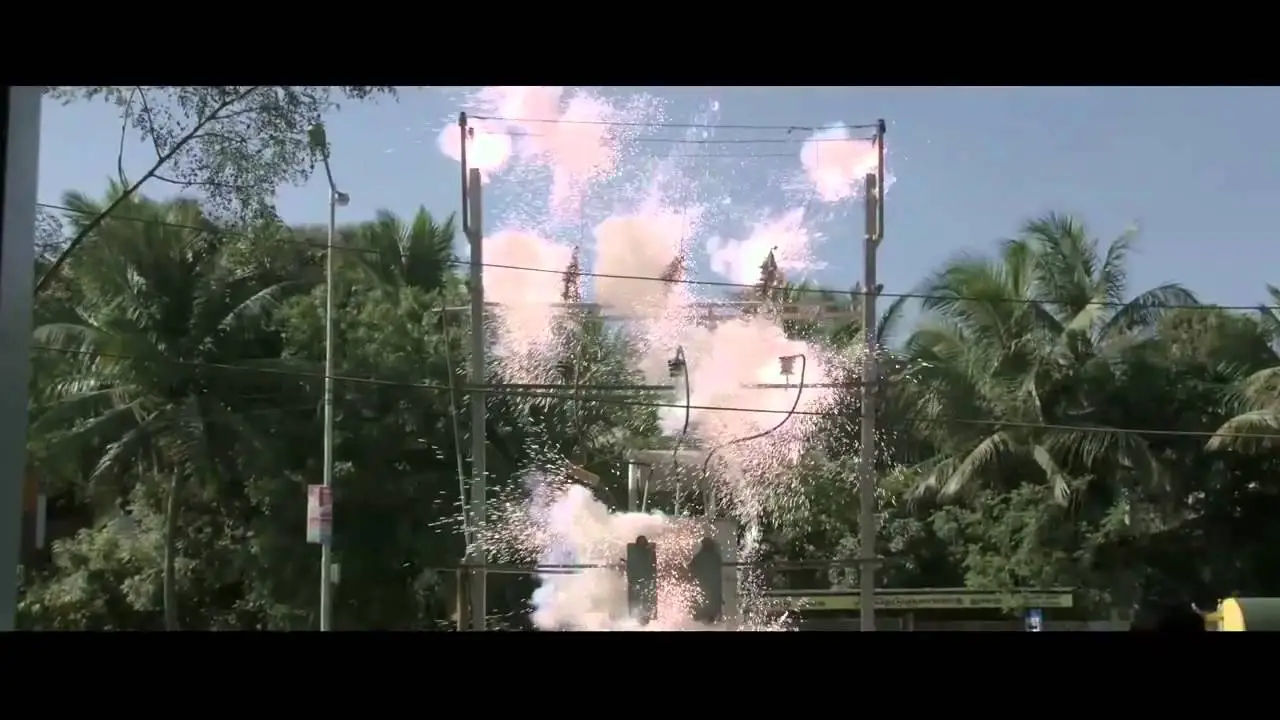 Naan Sigappu Manithan — trailer
