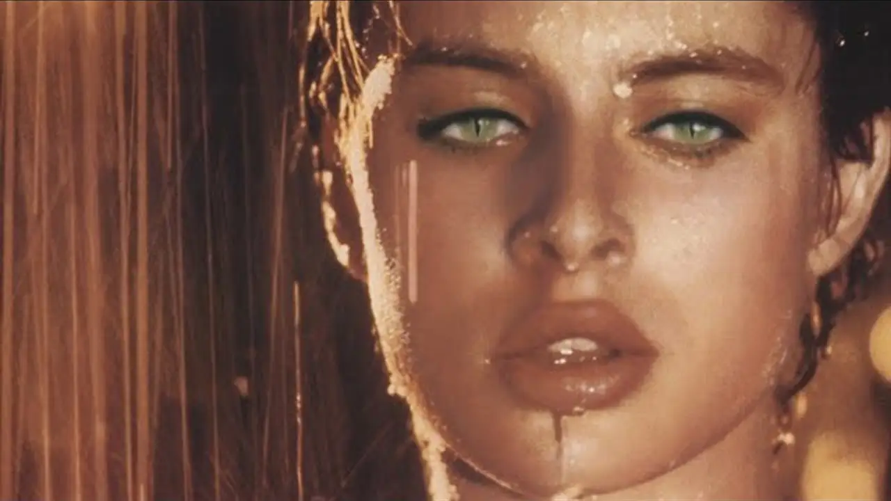 Cat People — tráiler