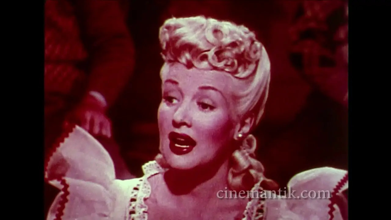 Pin Up Girl — trailer