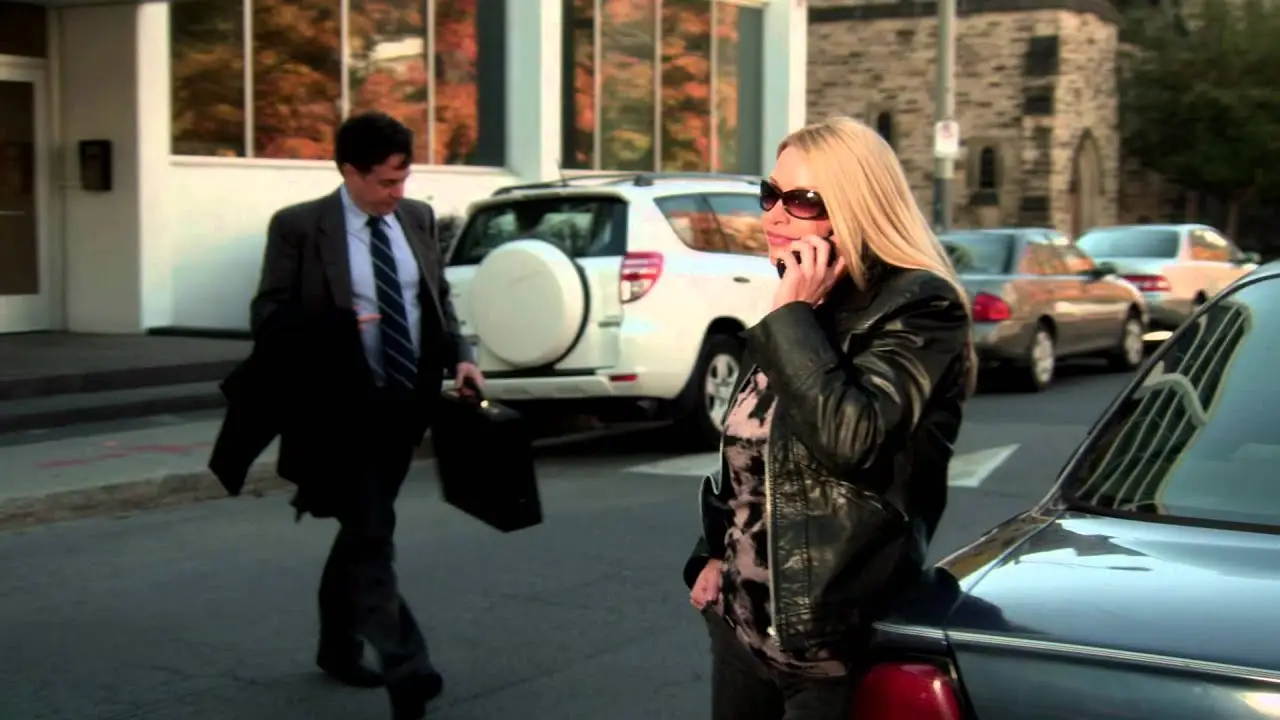 The Perfect Roommate — trailer