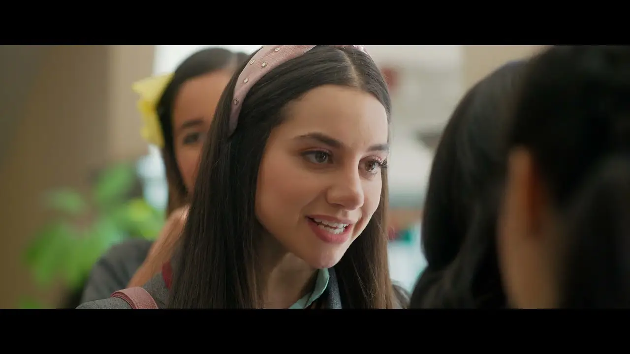 Misfit, eres o te haces — tráiler