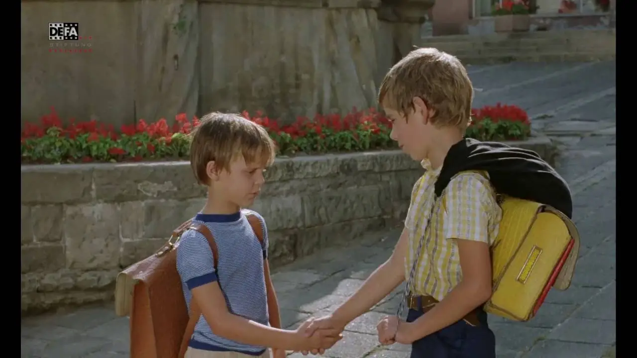 Moritz in der Litfaßsäule — tráiler