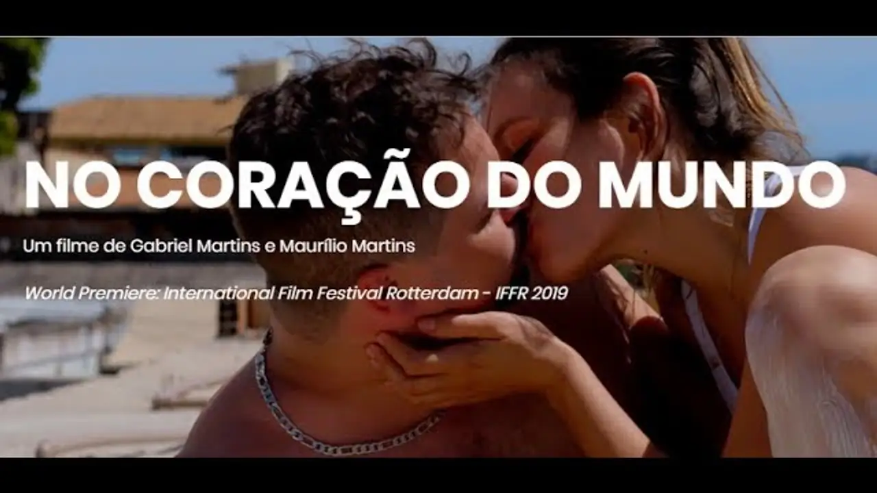 No coração do mundo — tráiler