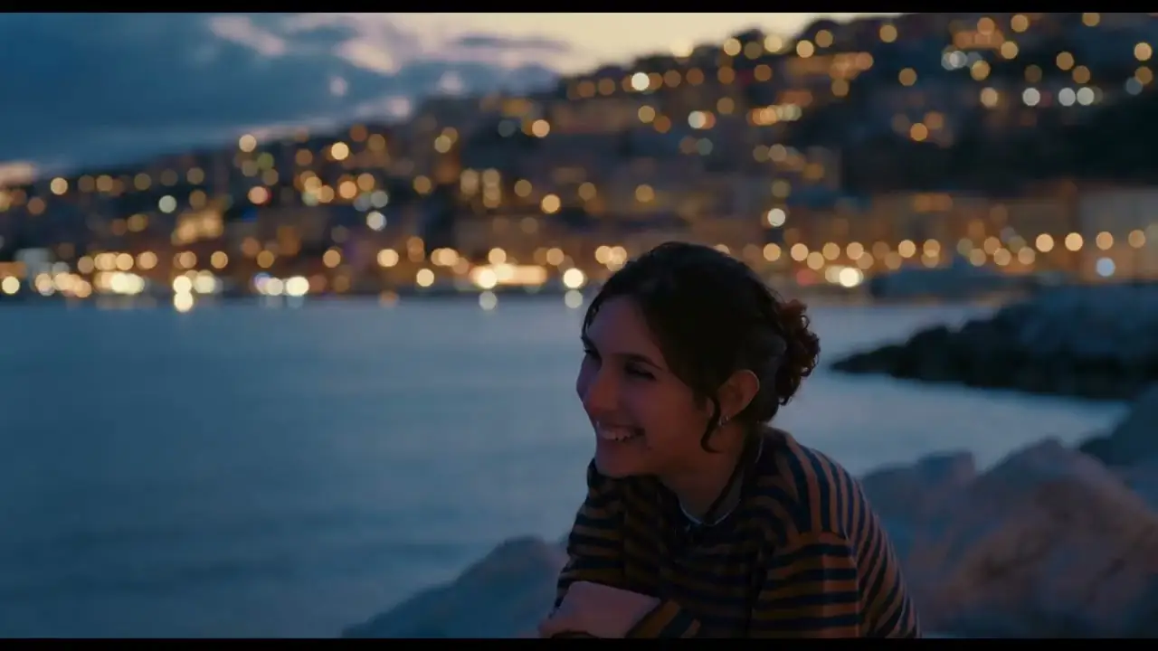 Tienimi presente — trailer