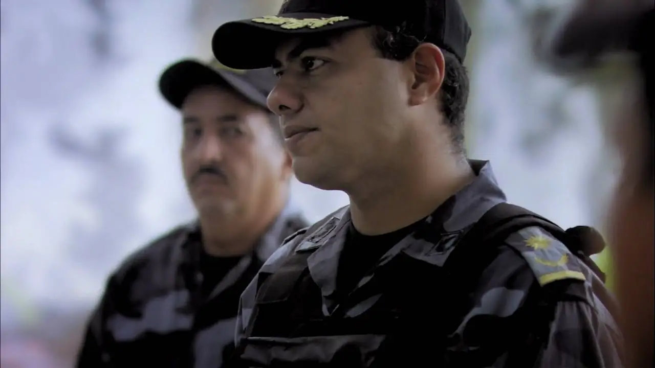Unos Pocos con Valor — трейлер