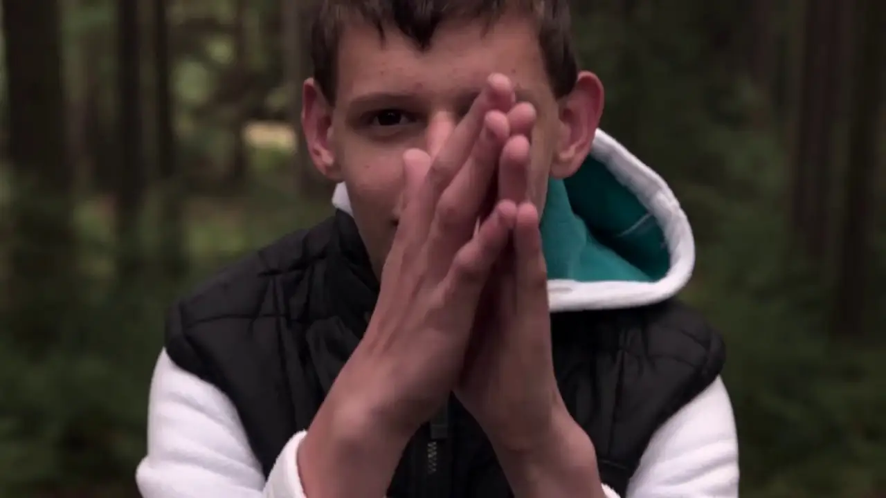 Normal Autistic Film — tráiler