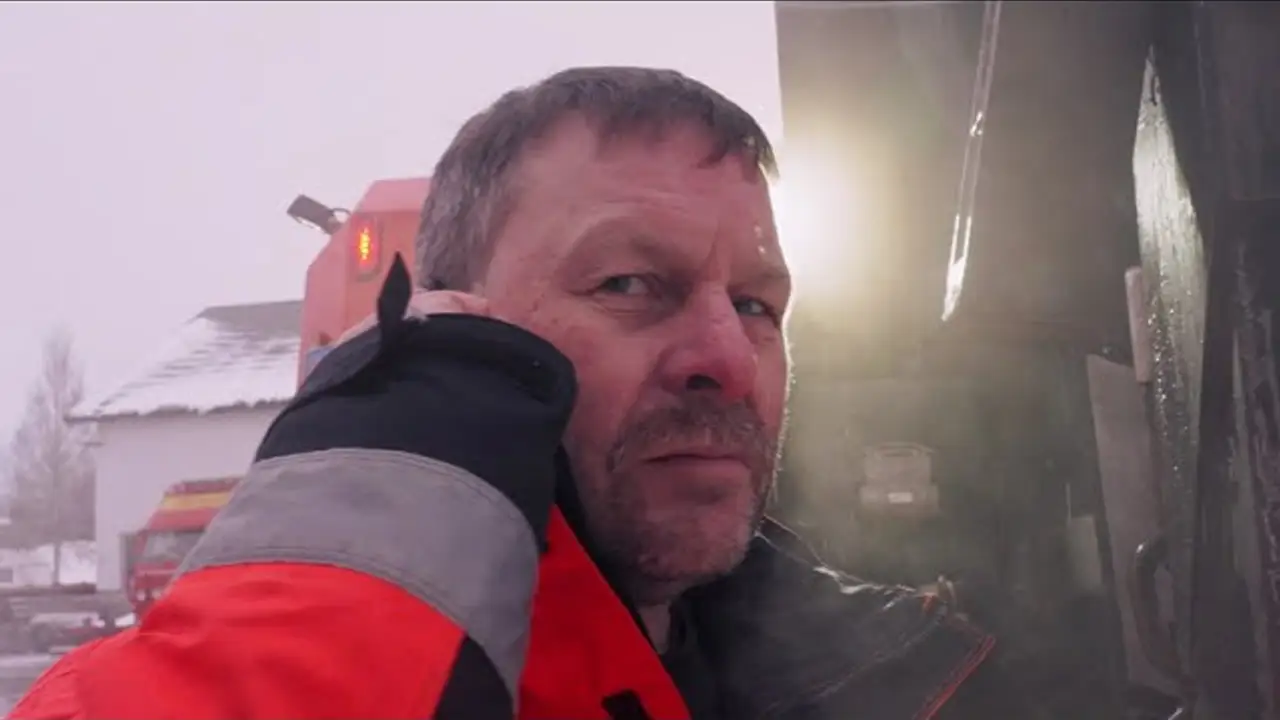 Ice Road Rescue — tráiler