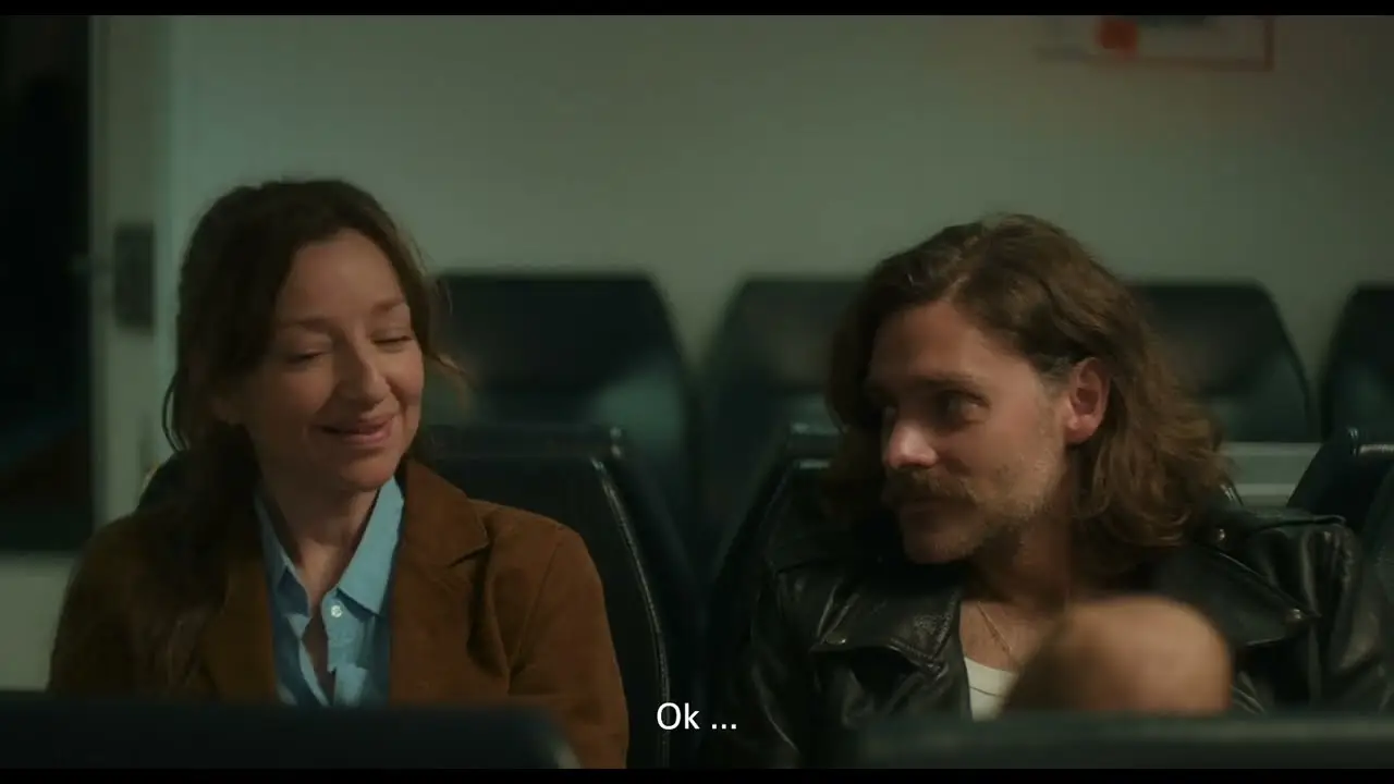 Love — tráiler