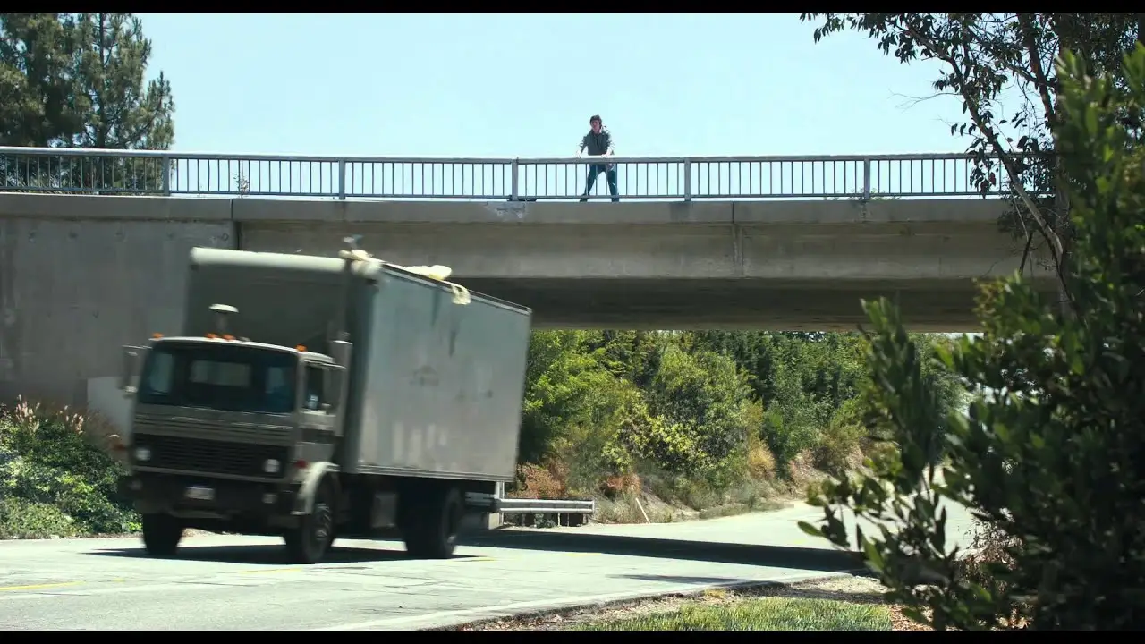Prom — tráiler