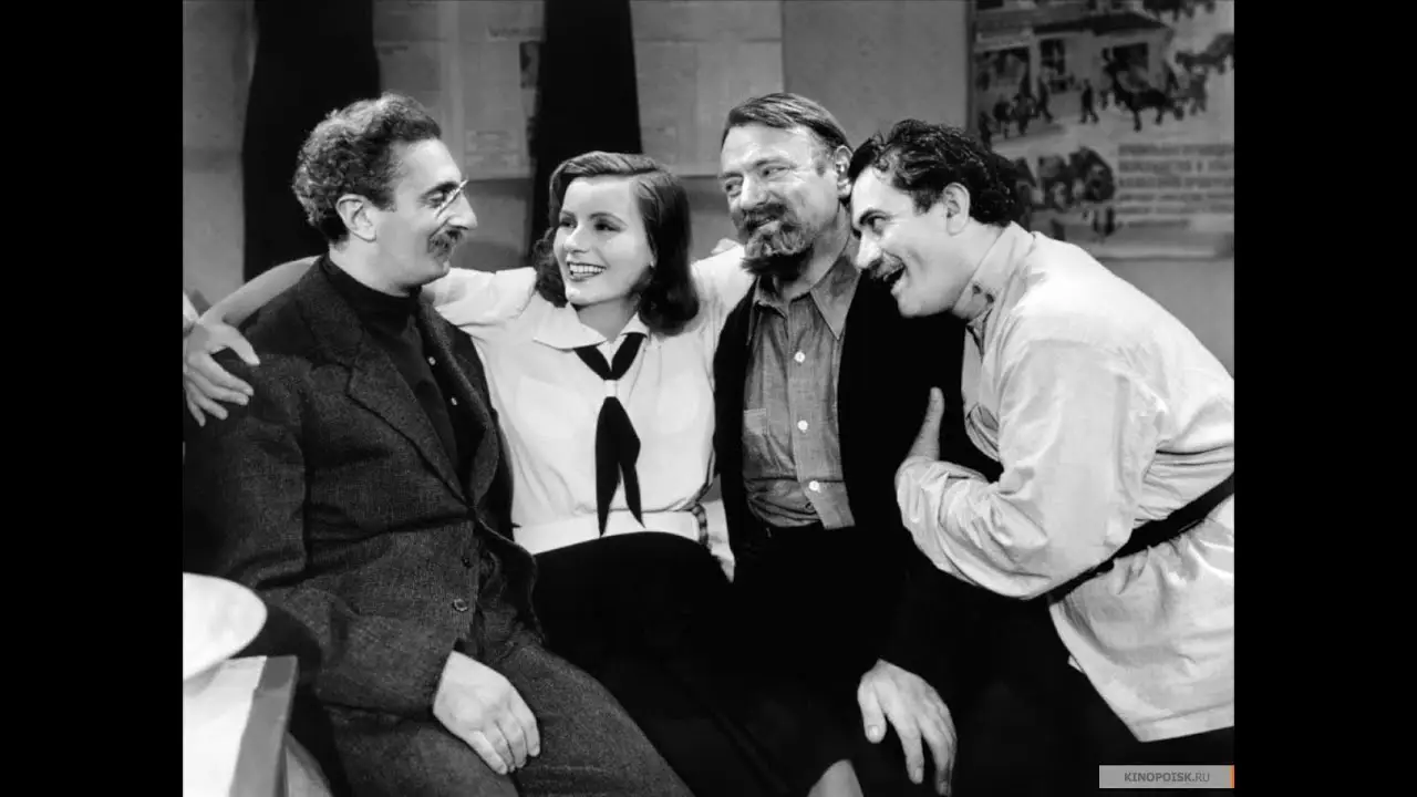 Ninotchka — tráiler