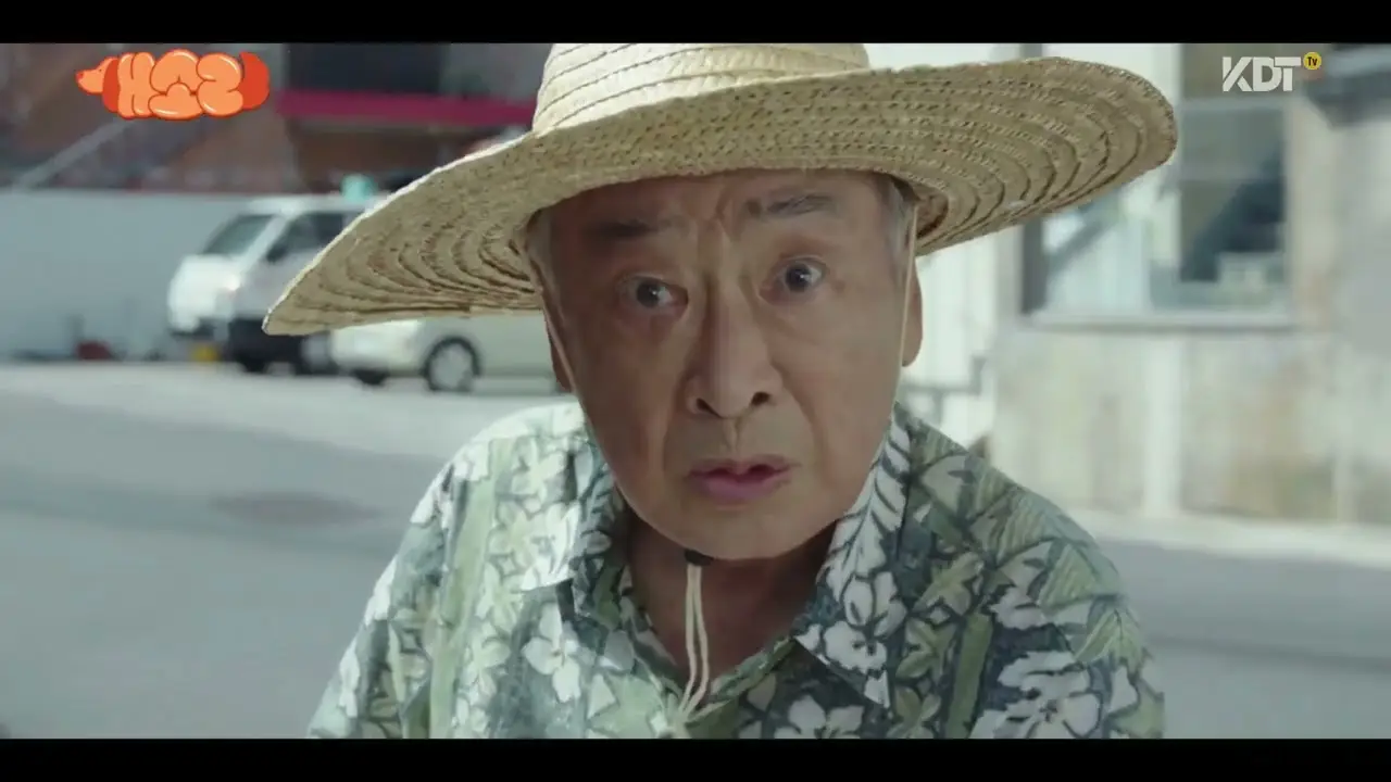 Dog Knows Everything — tráiler