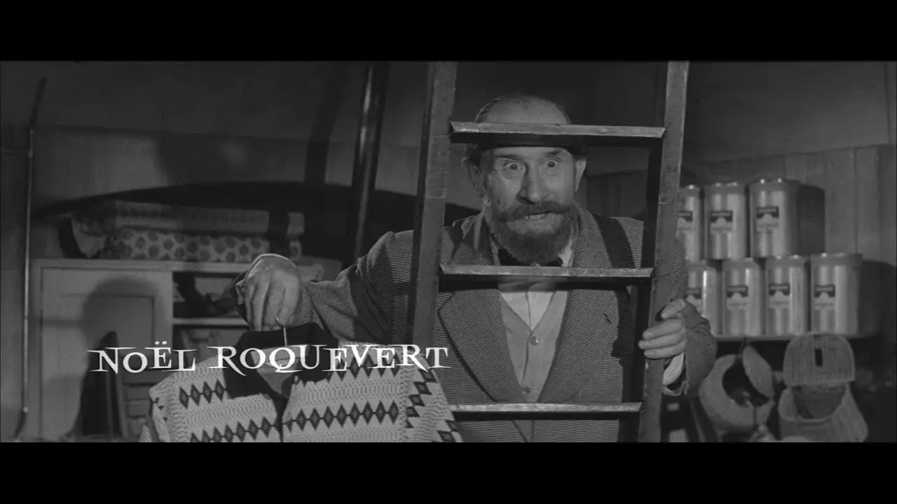 Un mono en invierno — tráiler