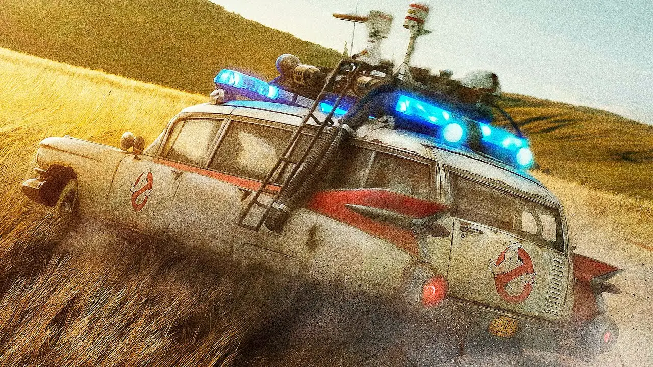 The Ghost Busters — tráiler