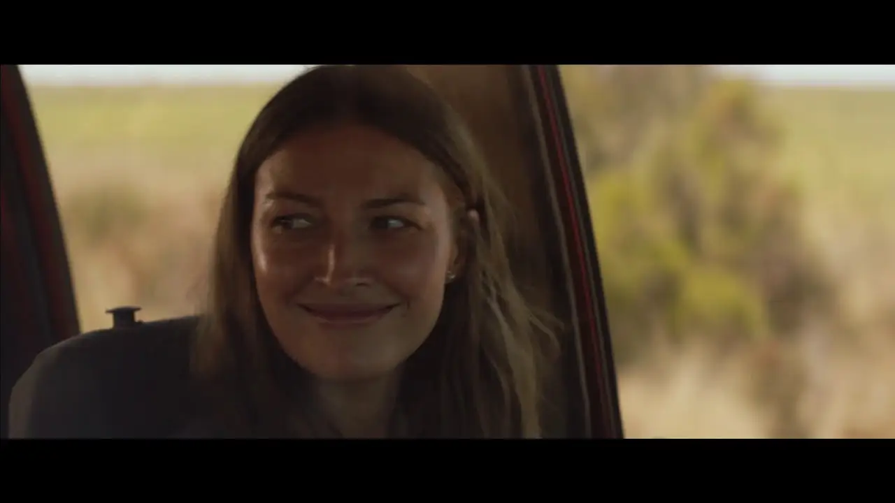 Dirt Music — tráiler