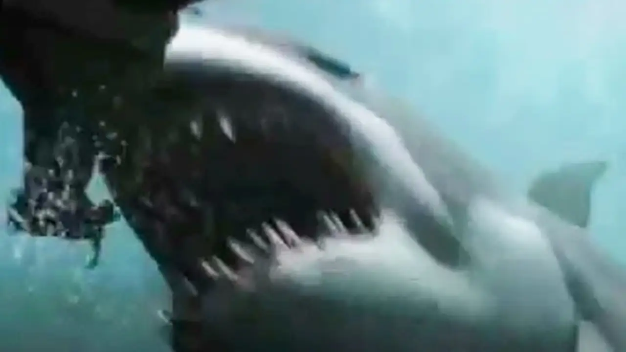 2-Headed Shark Attack — trailer