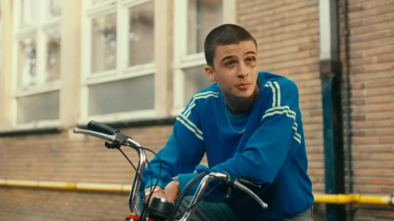 Broken Hearts — трейлер