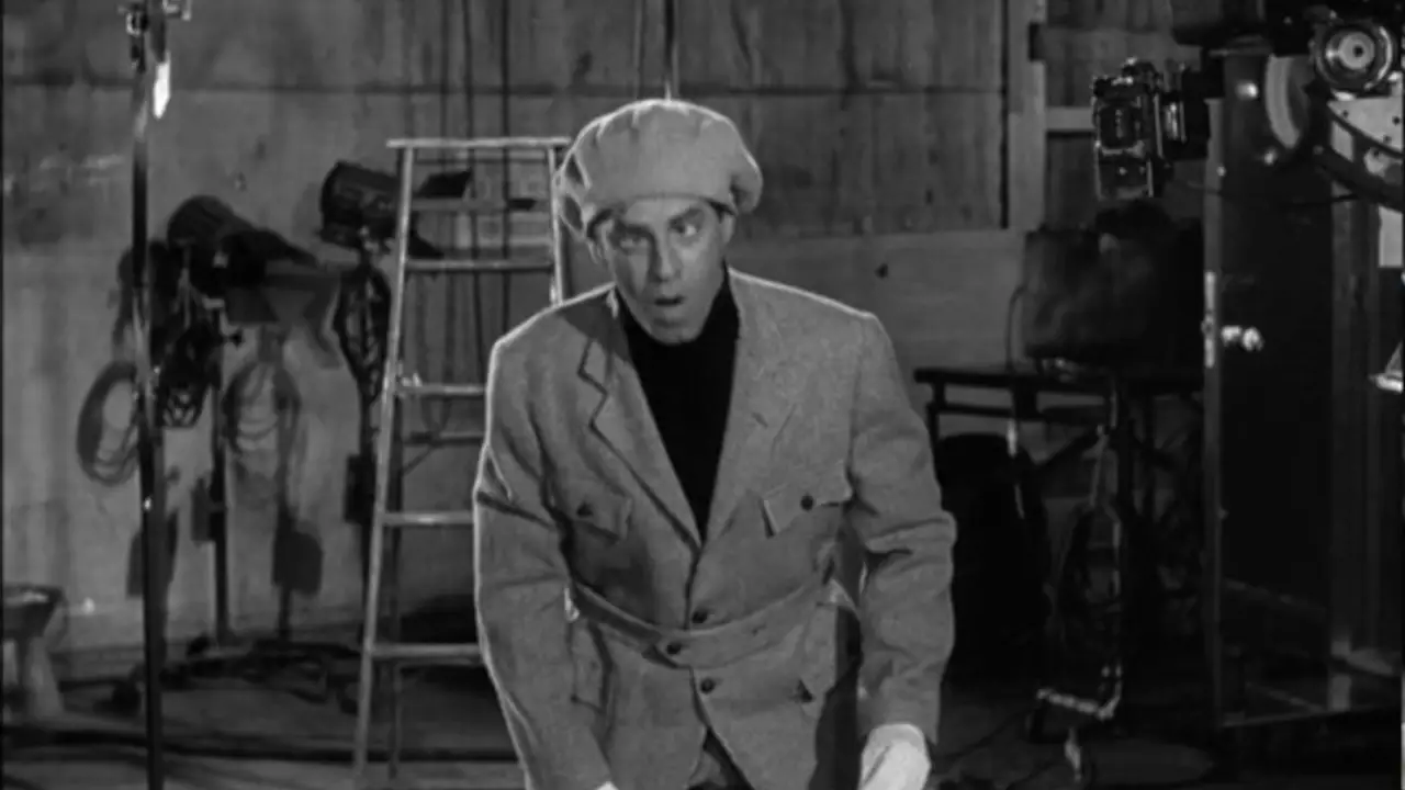 The Bellboy — tráiler