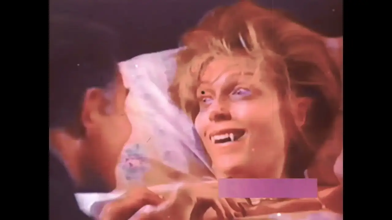 My Mom's a Werewolf — tráiler