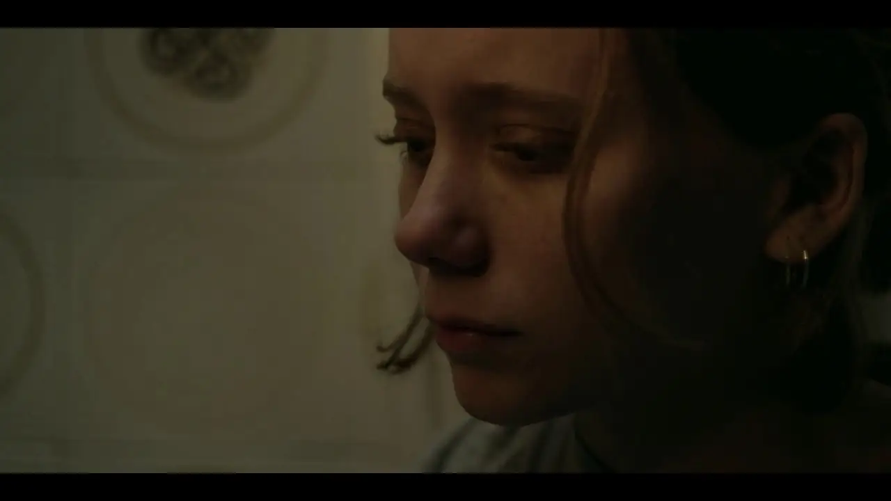 Sense sostre — трейлер