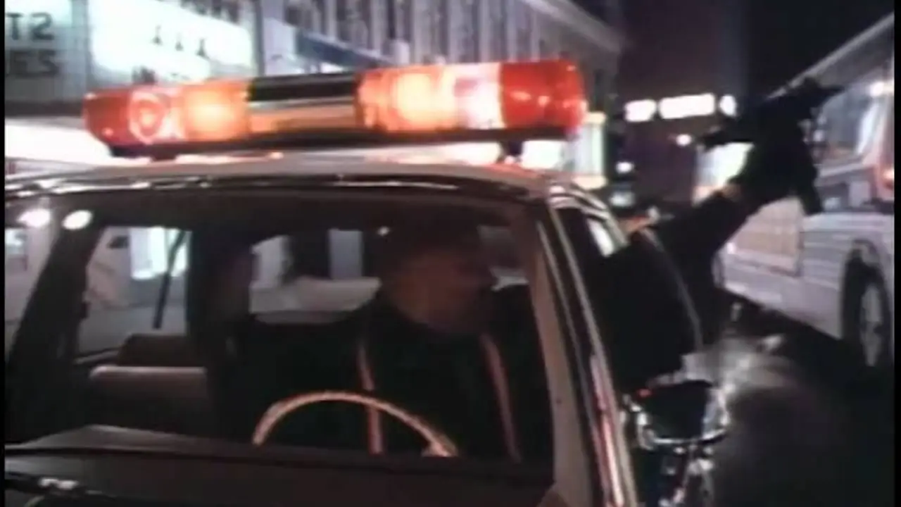 Blue Jean Cop — tráiler