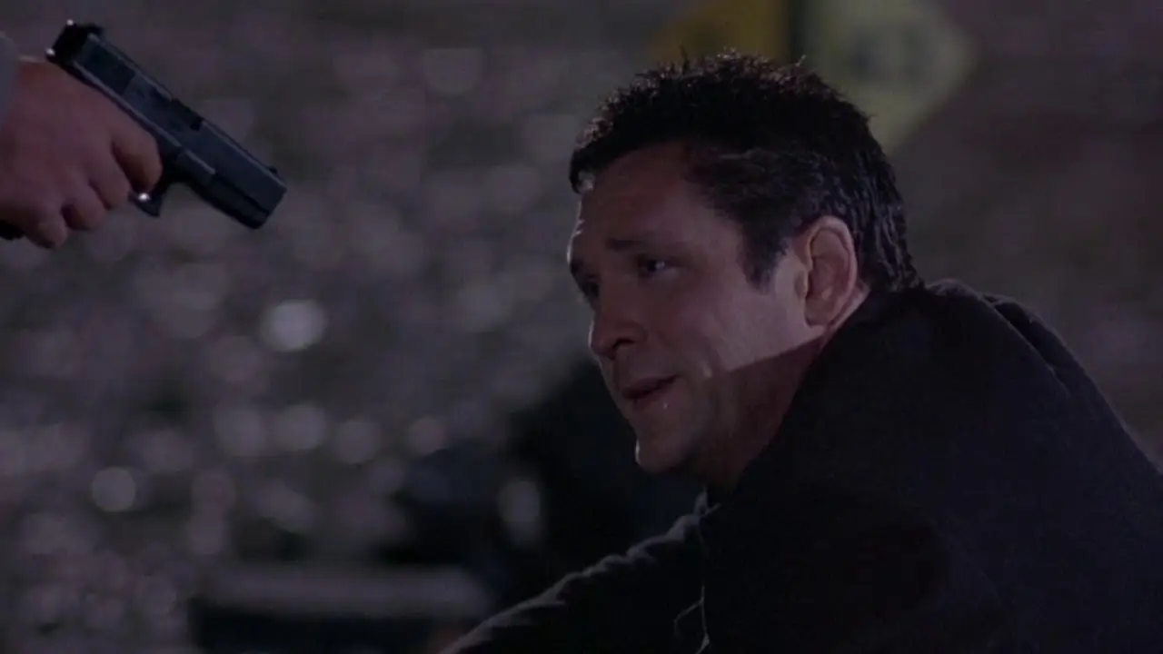 Man with a Gun — tráiler