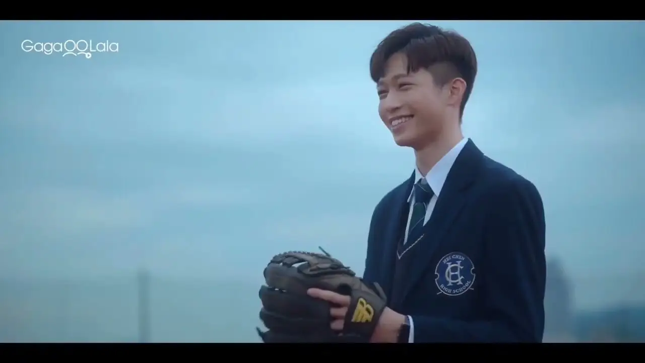 About Youth — tráiler