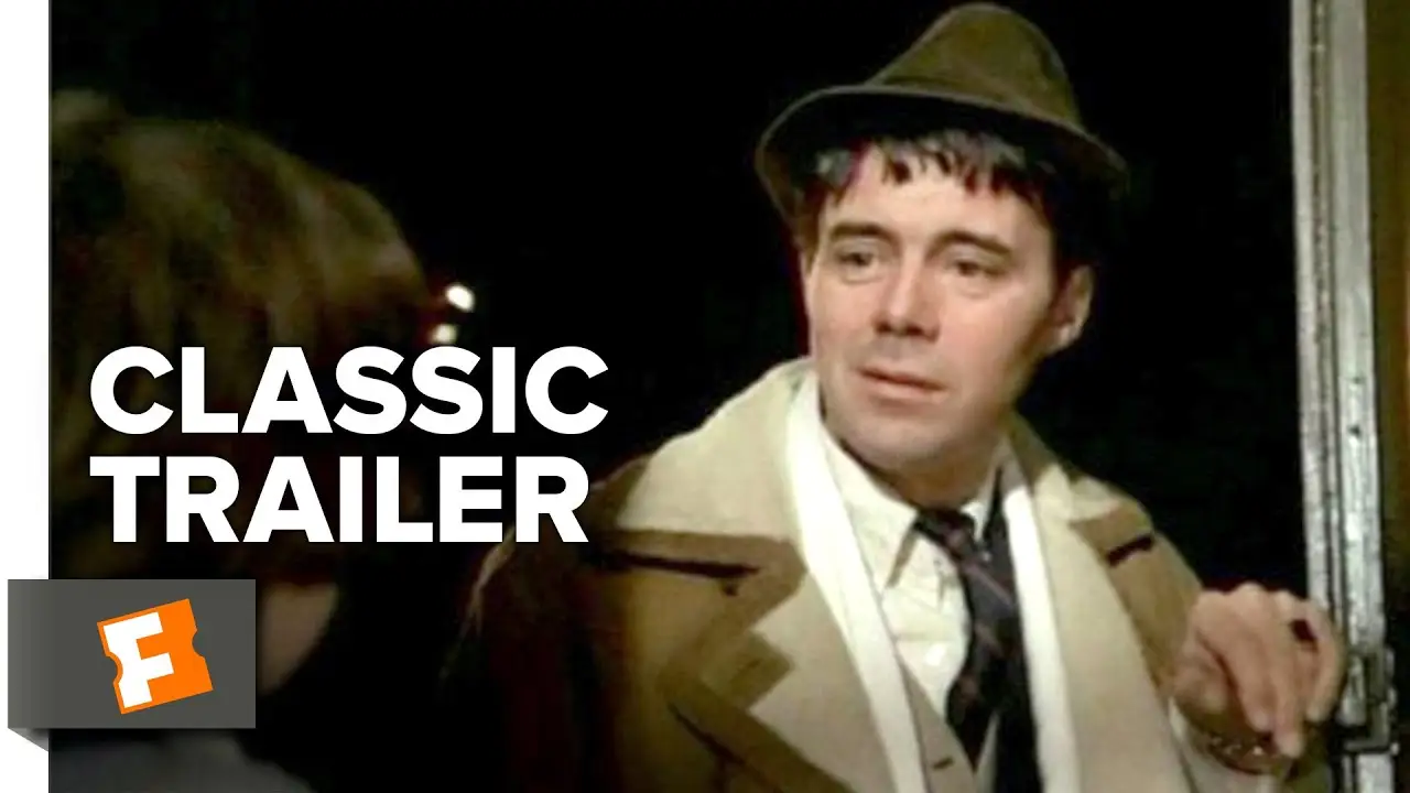 A las nueve, cada noche — tráiler