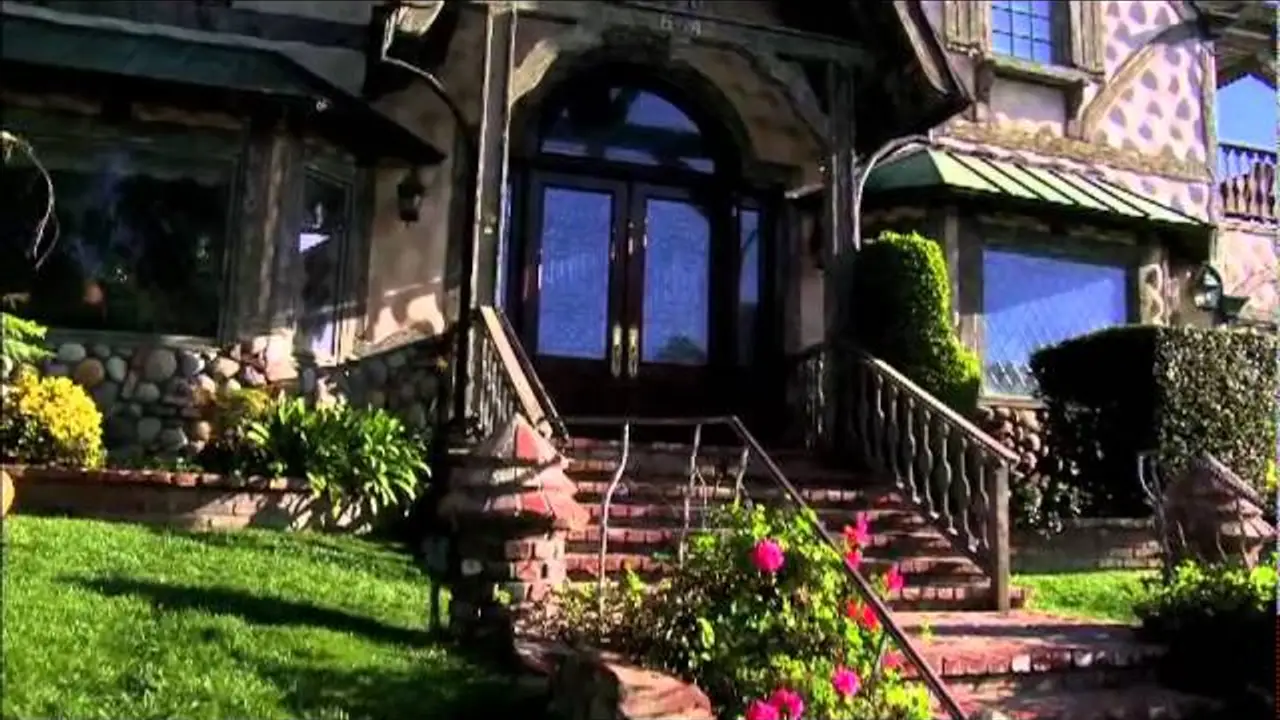 The Dog Who Saved Halloween — trailer