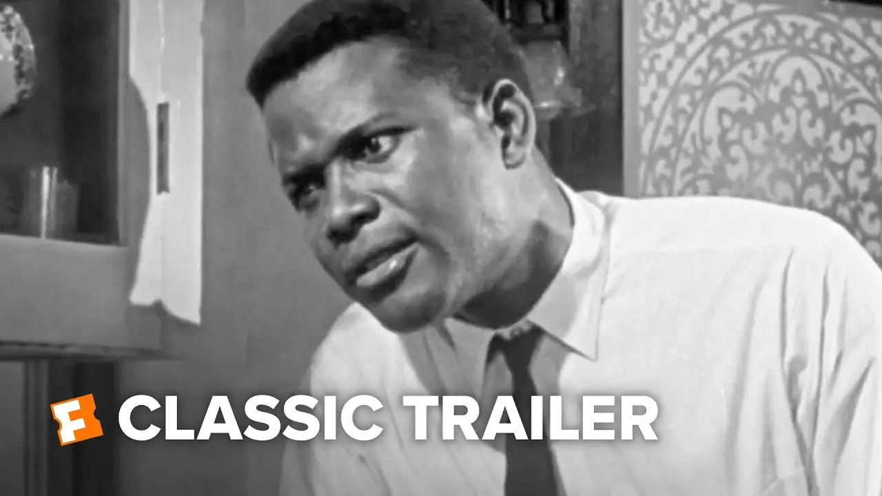 Un lunar en el sol — tráiler