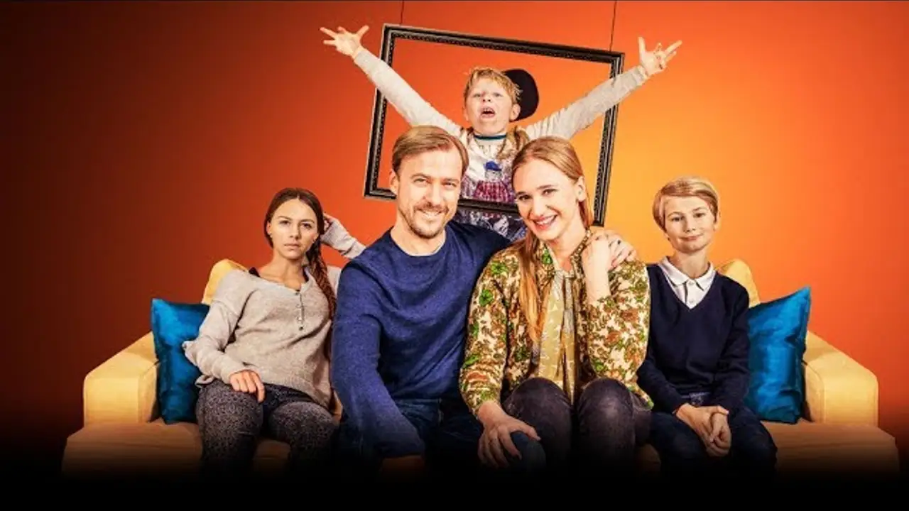Bonus Family — трейлер