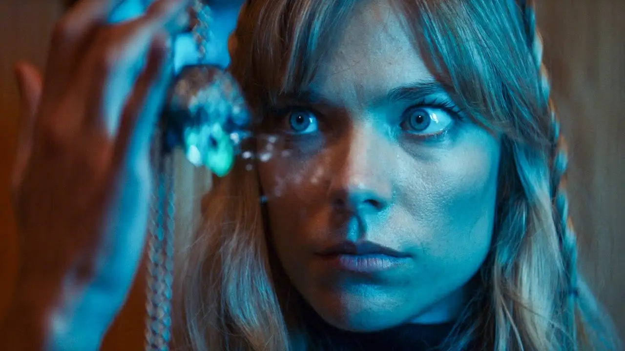 Hay algo en el bosque — trailer