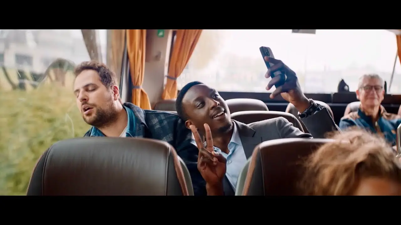Ici et là-bas — tráiler