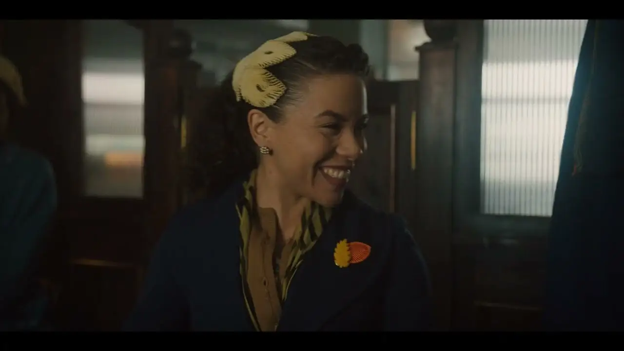 Three Little Birds — tráiler